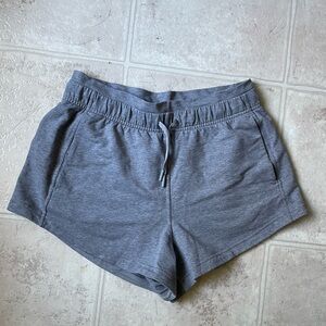 Lululemon inner glow shorts